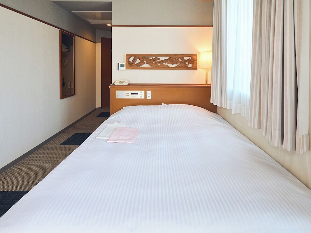 ダブルルーム 喫煙可 客室2 | ホテル・レクストン鹿児島