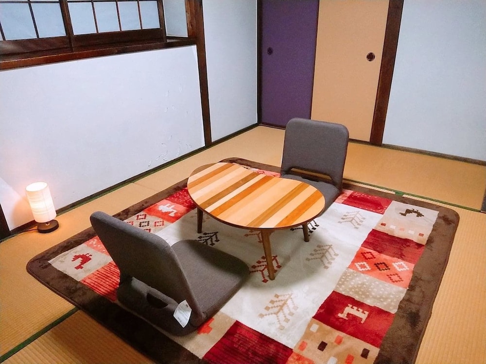スタンダードルーム4名利用 禁煙(Private) 客室1 | 湯布院カントリーロードユースホステル