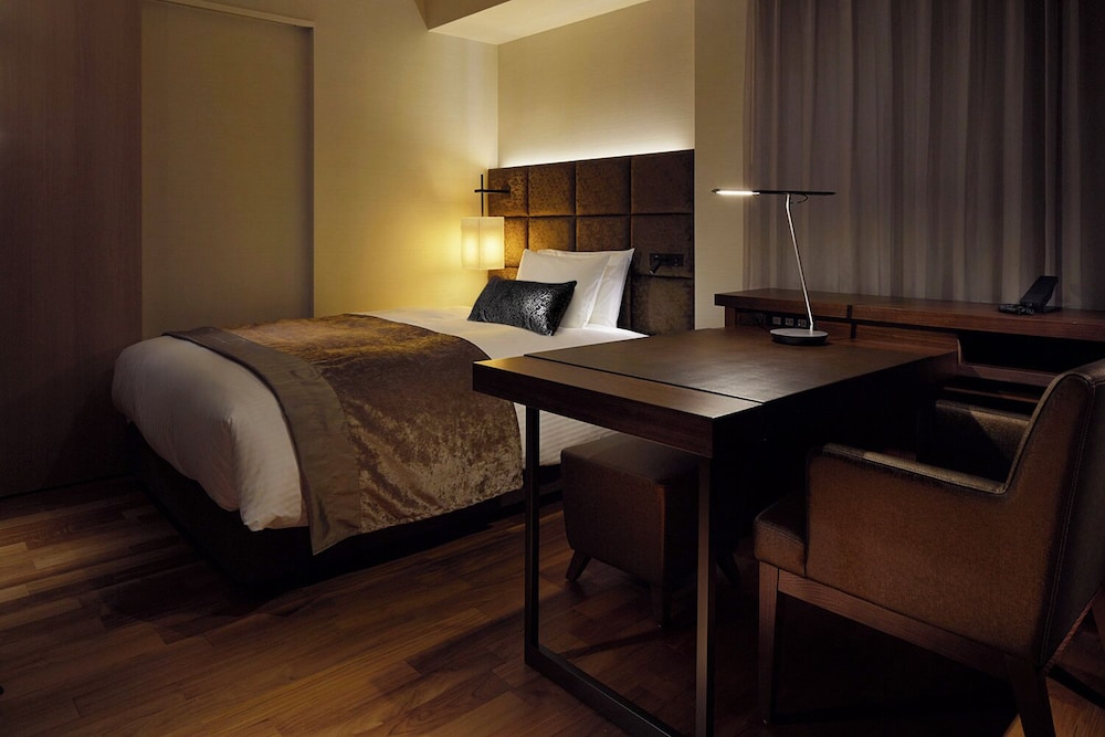 スーペリアダブル ラウンジアクセス付き (禁煙) 客室1 | 三井ガーデンホテル大阪プレミア