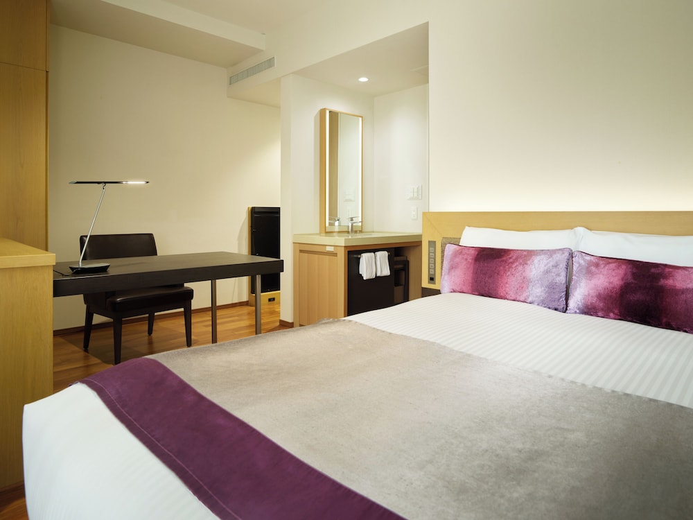 スタンダードダブル (喫煙可) | 三井ガーデンホテル大阪プレミア