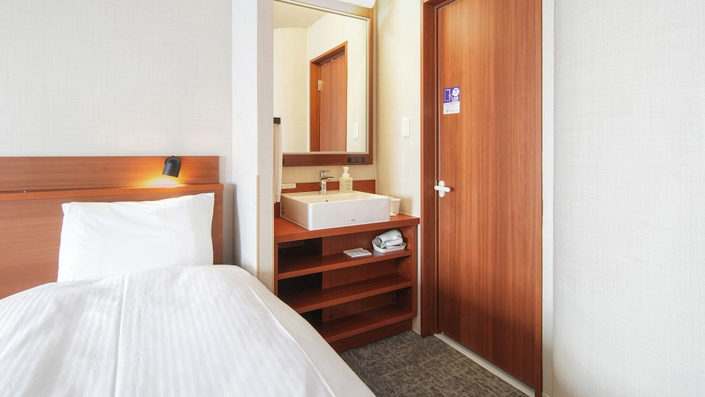 コンフォートツインルーム エキストラベッド2台付 禁煙 客室9 | ベッセルホテル都城