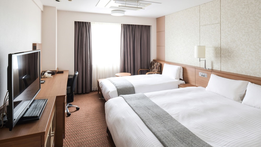 デラックス ダブル ルーム+エキストラ ベッド(禁煙・3名利用可) 客室3 | ベッセルイン福山駅北口