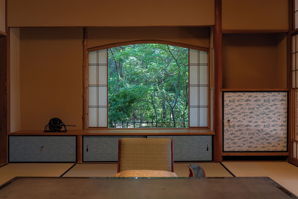 龍燈の間 客室5 | 文珠荘 松露亭