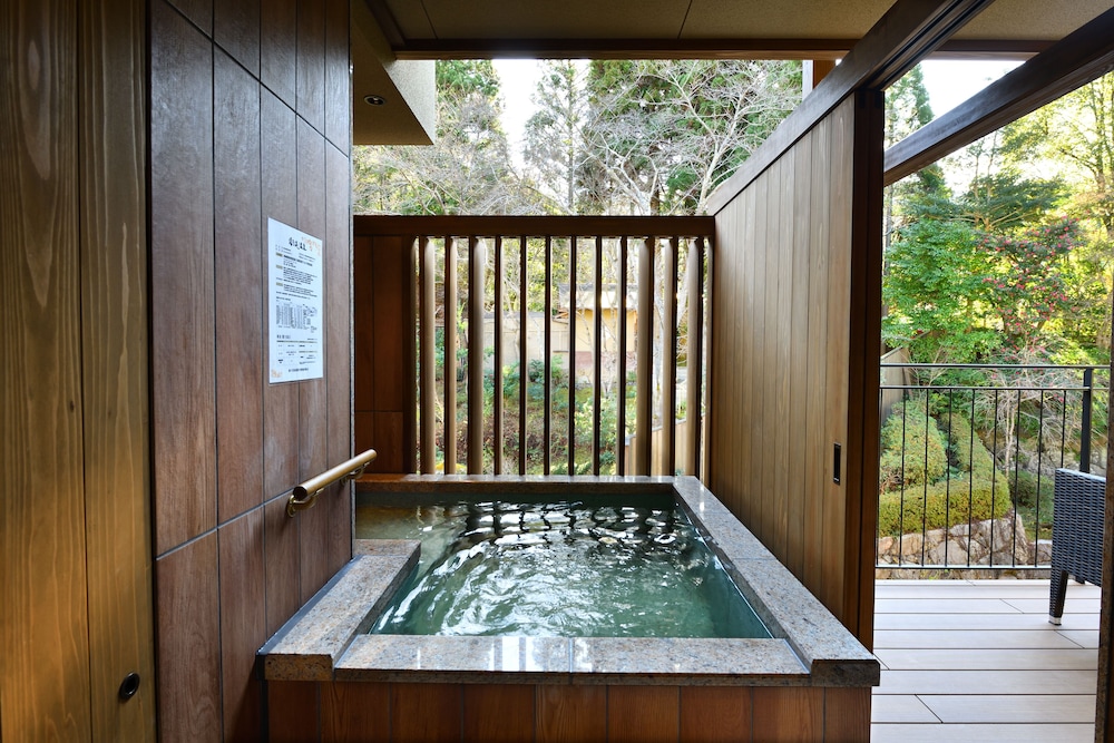 露天風呂付ゆったり和室 - ツイン - 禁煙 バスルーム0 | 湯の花温泉　京YUNOHANA RESORT 翠泉