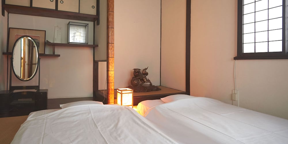 トラディショナル ツインルーム ベッド (複数台) (For 2 people,Check in time 4pm-10pm) 客室2 | 竹家荘旅館