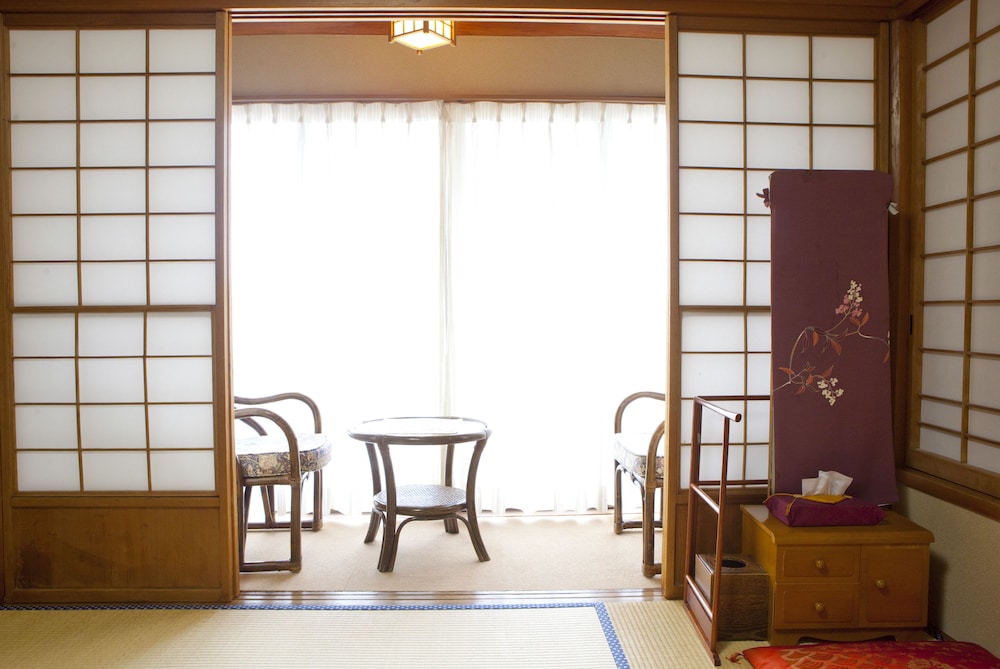 ツインルーム 客室4 | 日の出屋旅館
