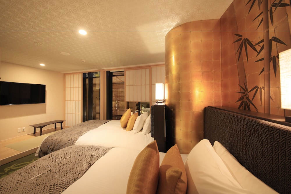 和洋室 かぐや 禁煙(ダブルベッド2台) - 別館・露天風呂付 客室1 | センチュリオンホテル上野