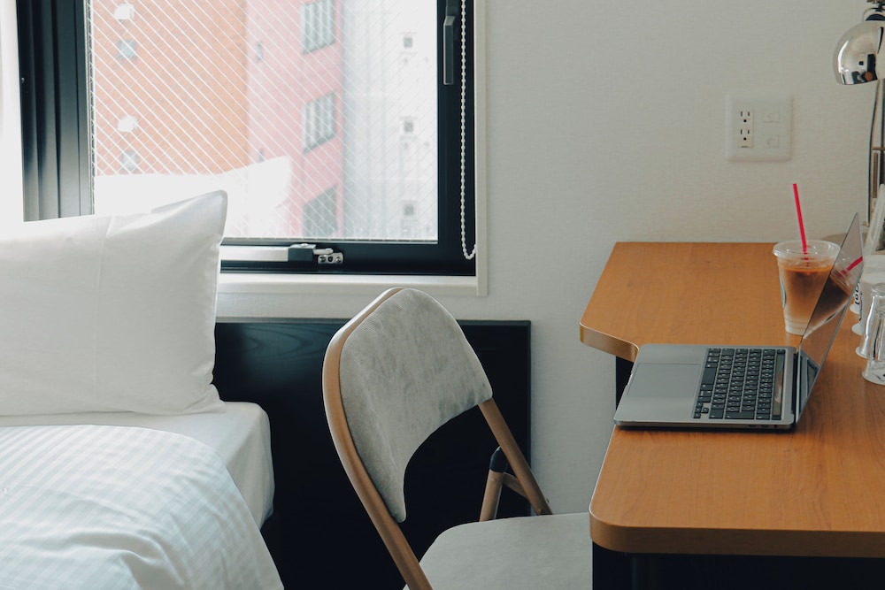 スタンダードルーム 禁煙 客室3 | 8HOTEL