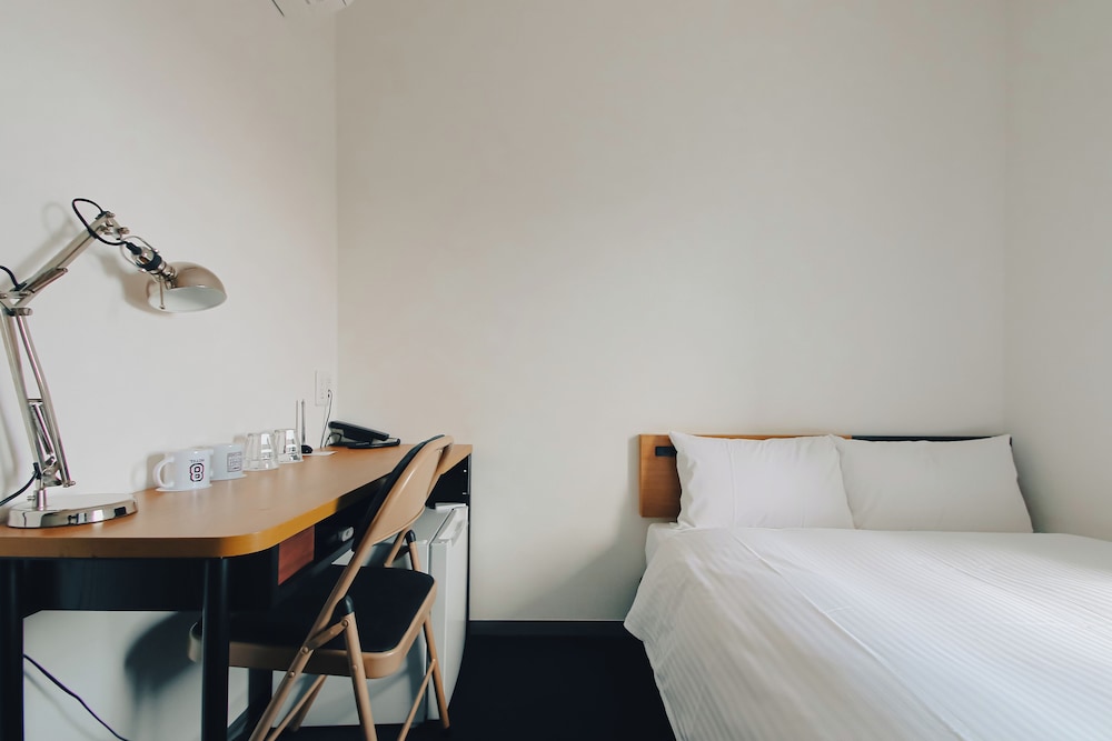 スタンダードルーム 禁煙 客室7 | 8HOTEL