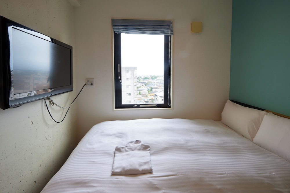 スタンダードルーム 禁煙 客室8 | 8HOTEL