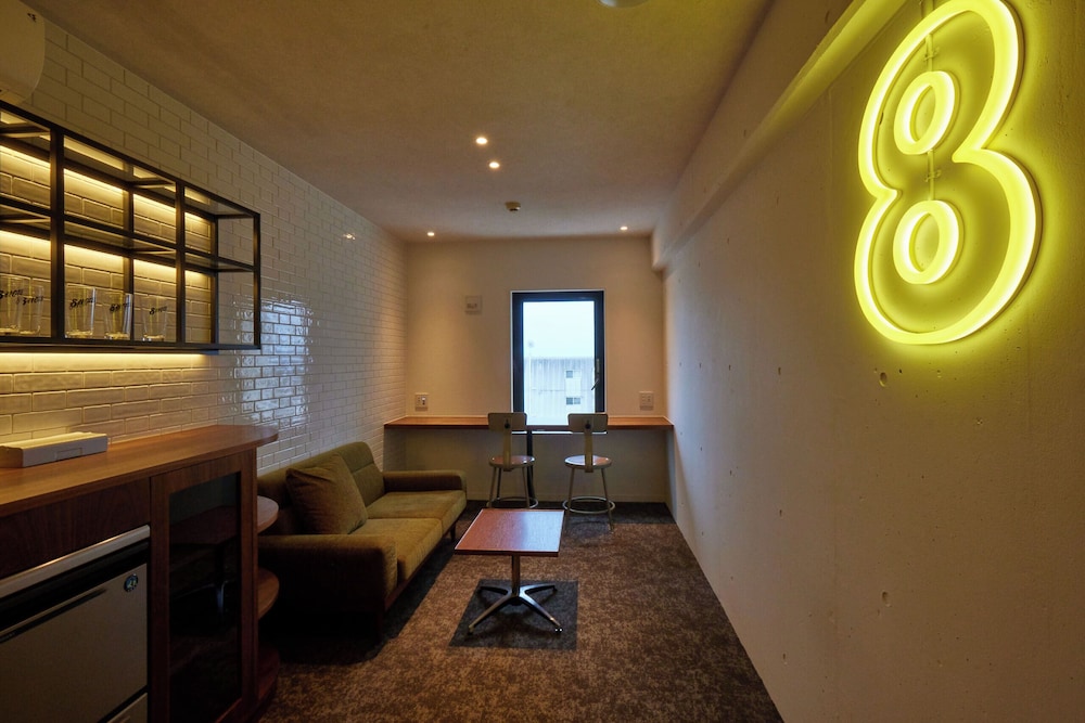 最上階ツインルーム　禁煙 客室1 | 8HOTEL