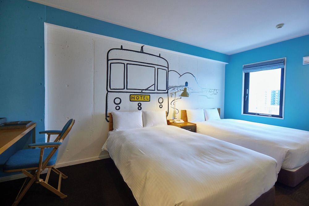 最上階ツインルーム　禁煙 客室2 | 8HOTEL