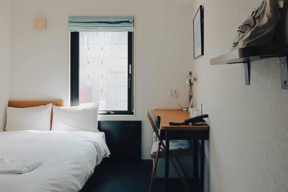 スタンダードルーム 禁煙 客室6 | 8HOTEL