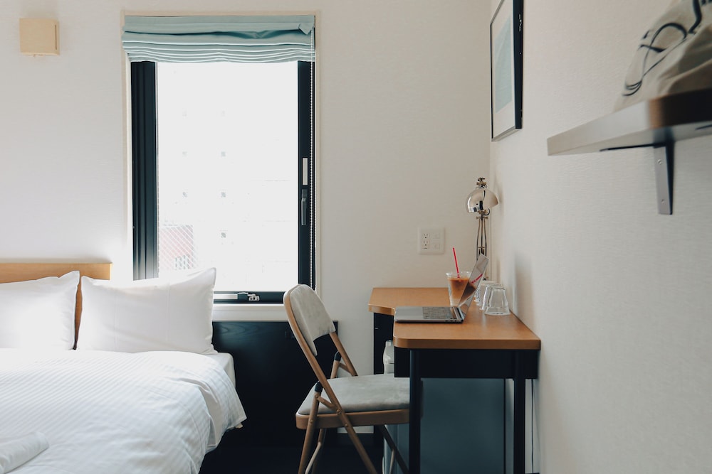 スタンダードルーム 禁煙 客室5 | 8HOTEL