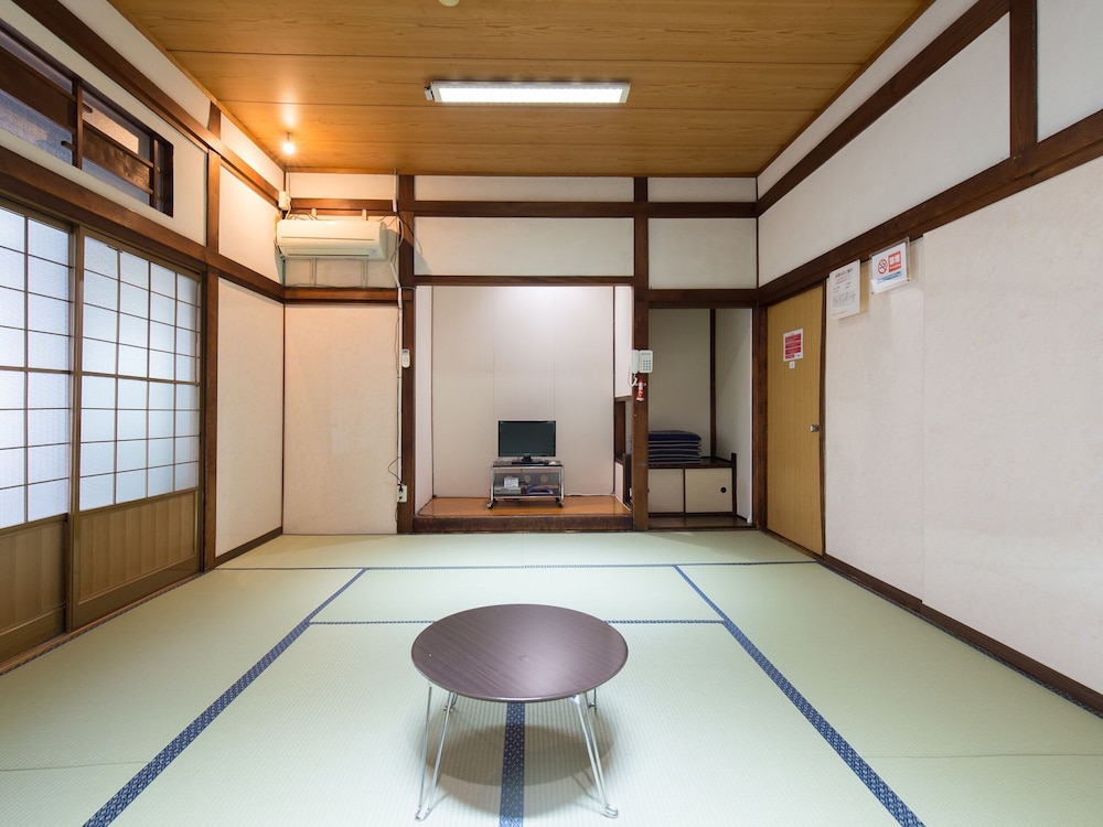 和室（10畳） | 山本旅館