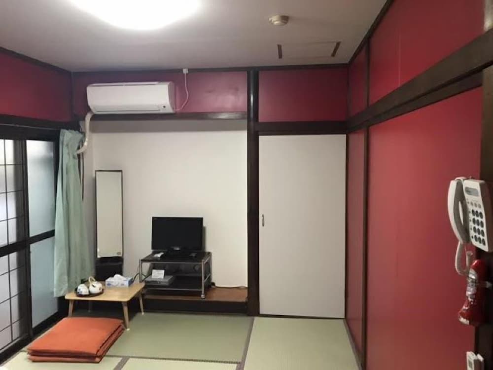 和室（6畳） 客室6 | 山本旅館