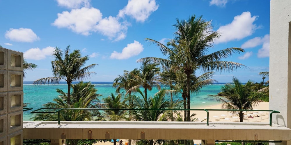 Twin Queen Room バルコニーからの眺望0 | パレスインムーンビーチ