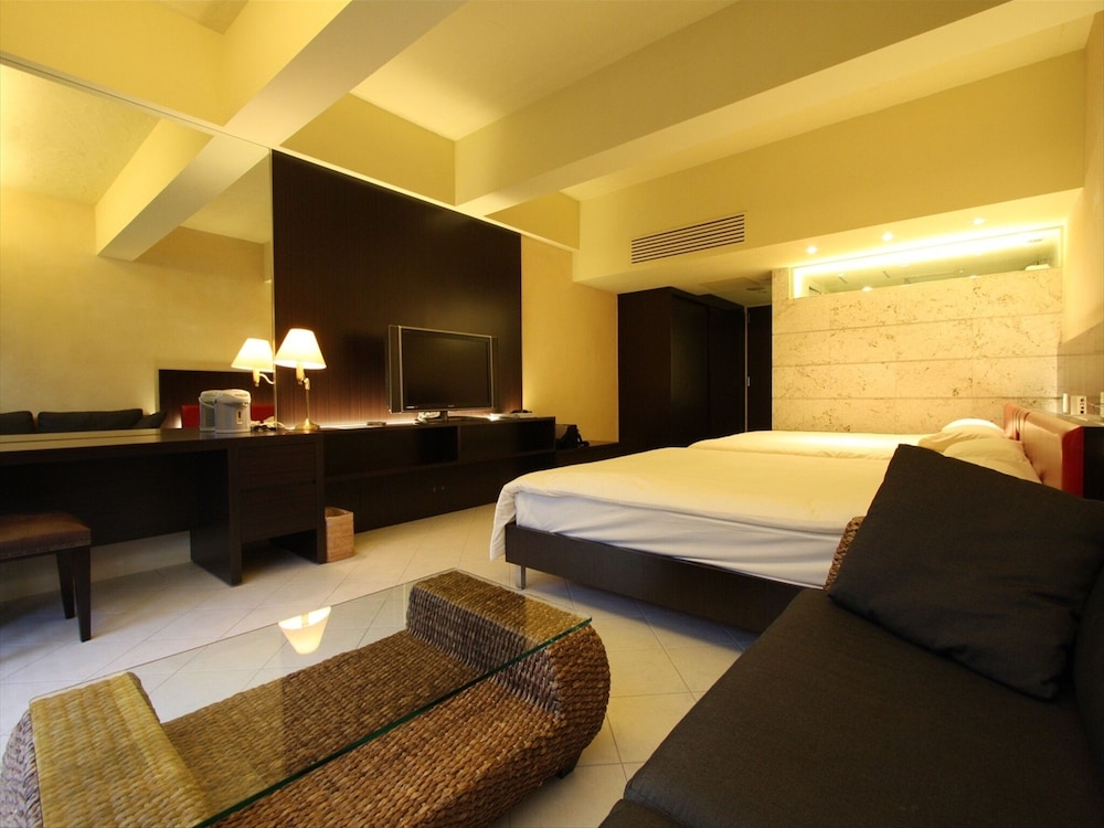 Twin Queen Room | パレスインムーンビーチ