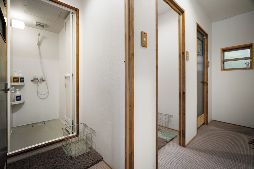 ダブルルーム トイレ無し 禁煙 バスルーム0 | ザ ディア パーク イン