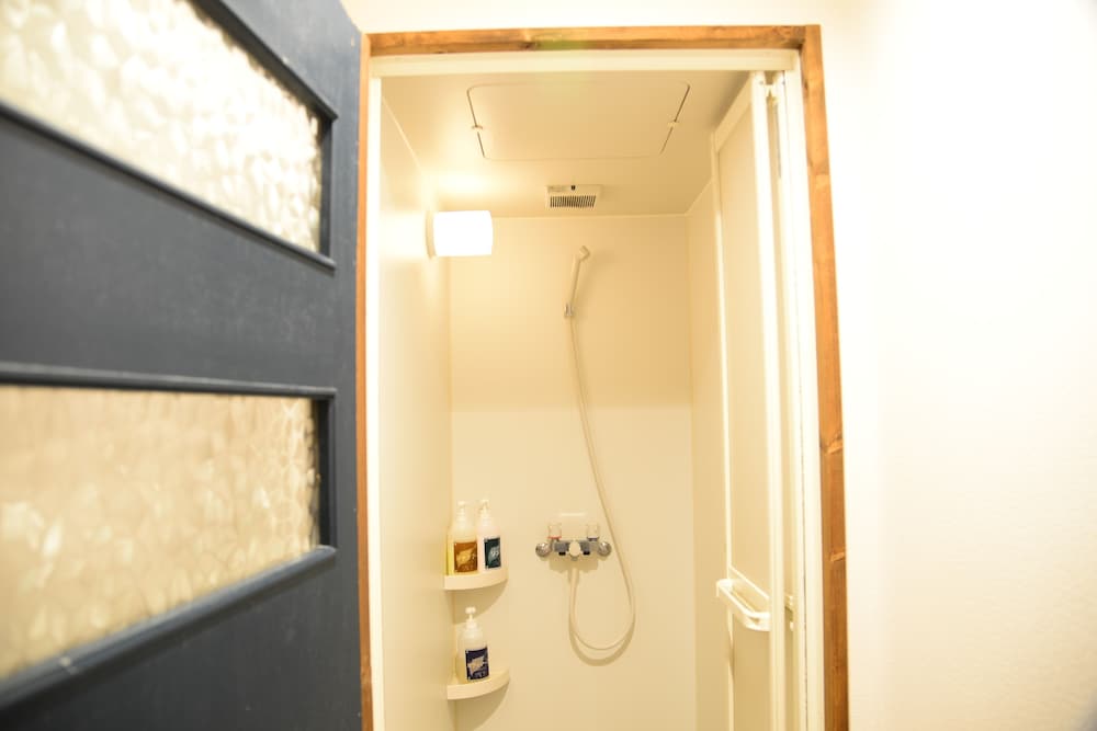 ツインルーム トイレ無し 禁煙 バスルーム1 | ザ ディア パーク イン