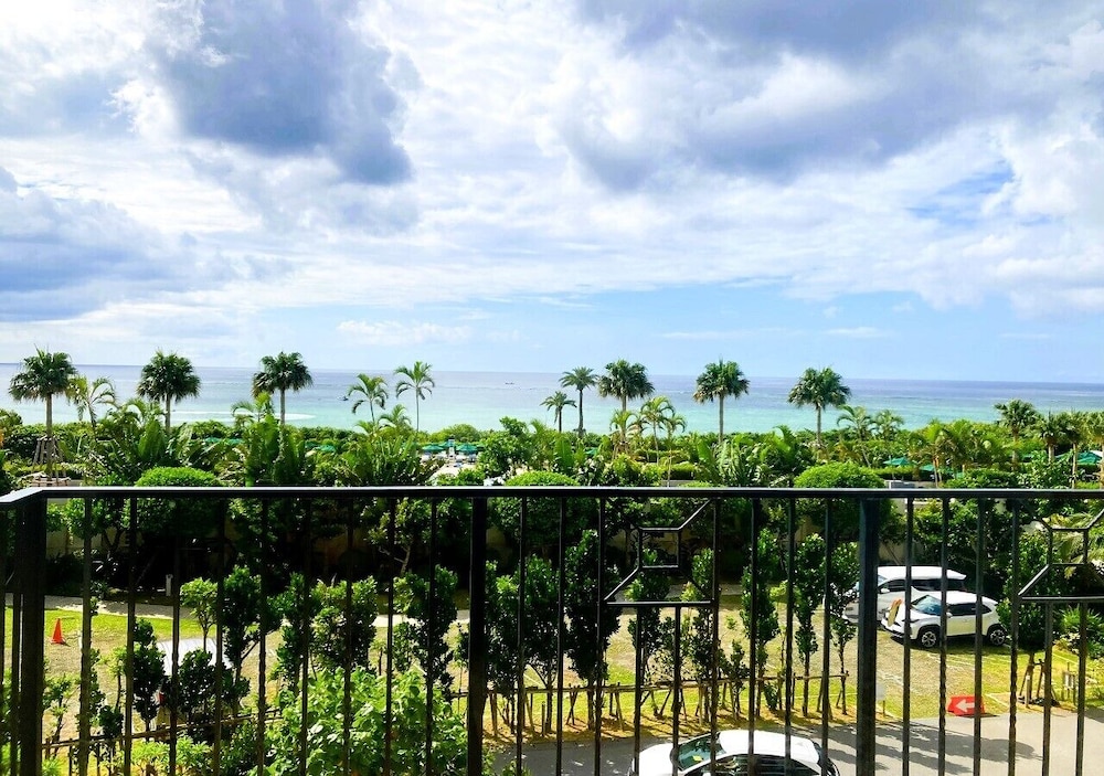 パーシャルオーシャンビュースーペリア（3階-4階）, 禁煙 客室1 | ホテルモントレ沖縄 スパ & リゾート