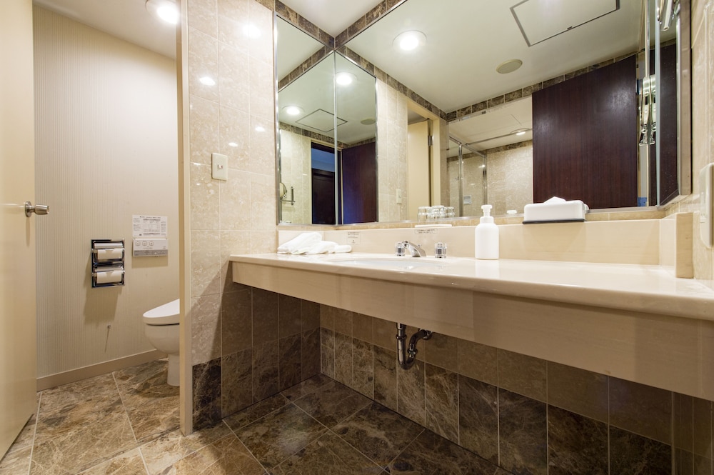 コーナーダブルルーム 喫煙可 客室1 | オークラアクトシティホテル浜松