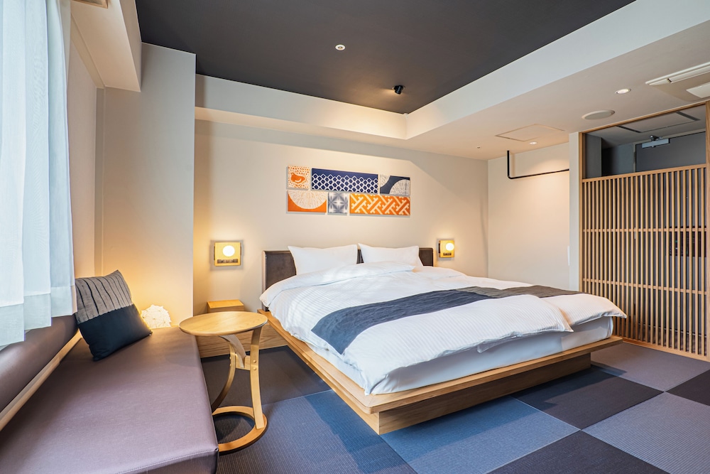 デラックス ダブルルーム キングベッド 1 台 禁煙 | -SPA RESORT- 名古屋笠寺ホテル