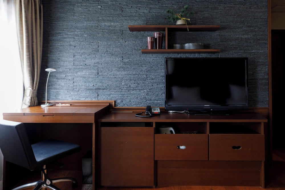 スイート シングルベッド 2 台 (Castle View) 客室4 | ANAホリデイ・イン金沢スカイ by IHG