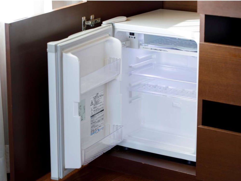 スタンダード ルーム クイーンベッド 1 台 客室の設備とサービス3 | ANAホリデイ・イン金沢スカイ by IHG