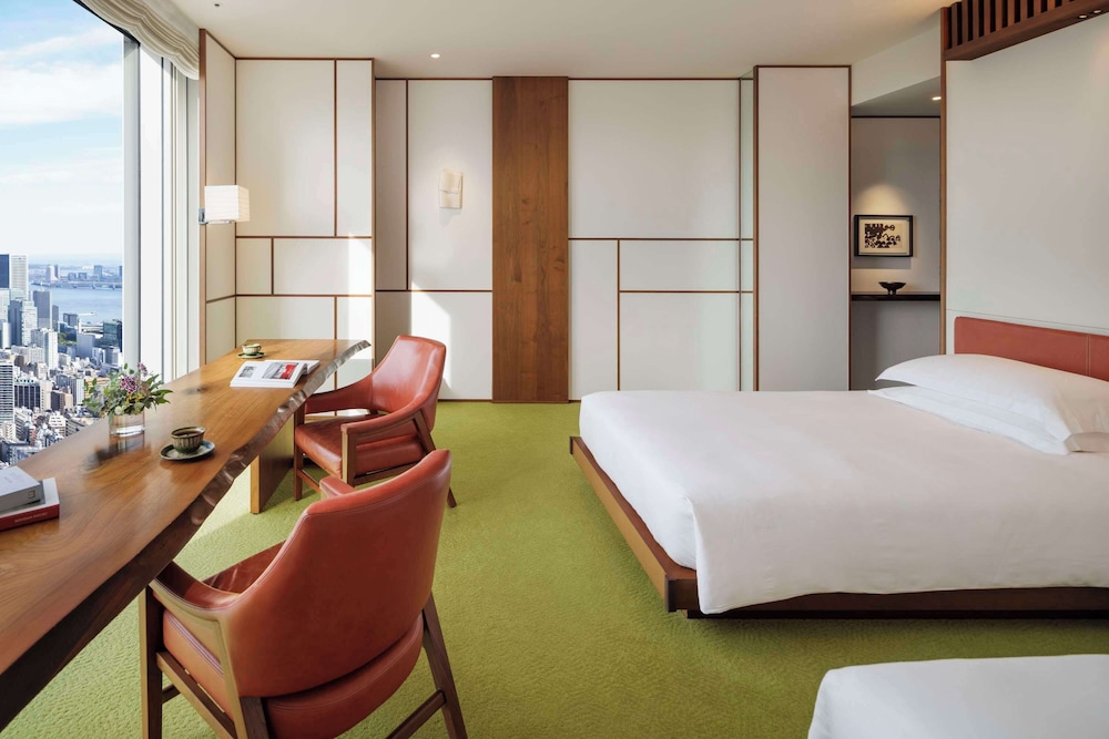 ルーム シングルベッド 2 台 ベイビュー | アンダーズ東京 虎ノ門ヒルズ - ア コンセプト バイ ハイアット