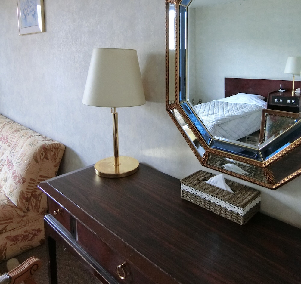 [山側]ツインルーム 禁煙 客室の設備とサービス0 | 洞爺湖万世閣ホテル レイクサイドテラス