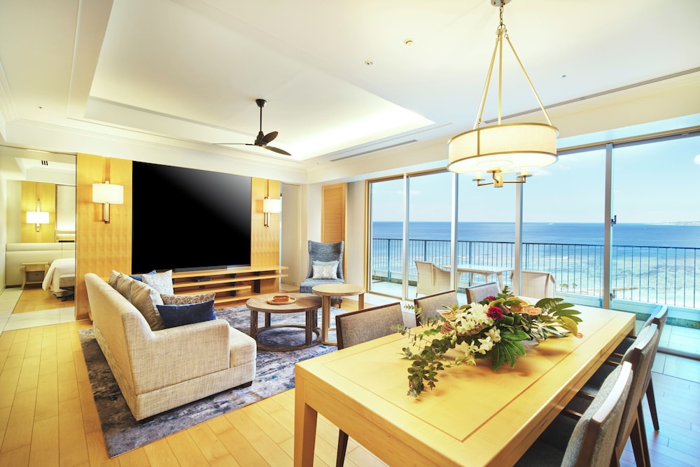 ロイヤルスイートルーム 禁煙 | オリオンホテル モトブ リゾート＆スパ