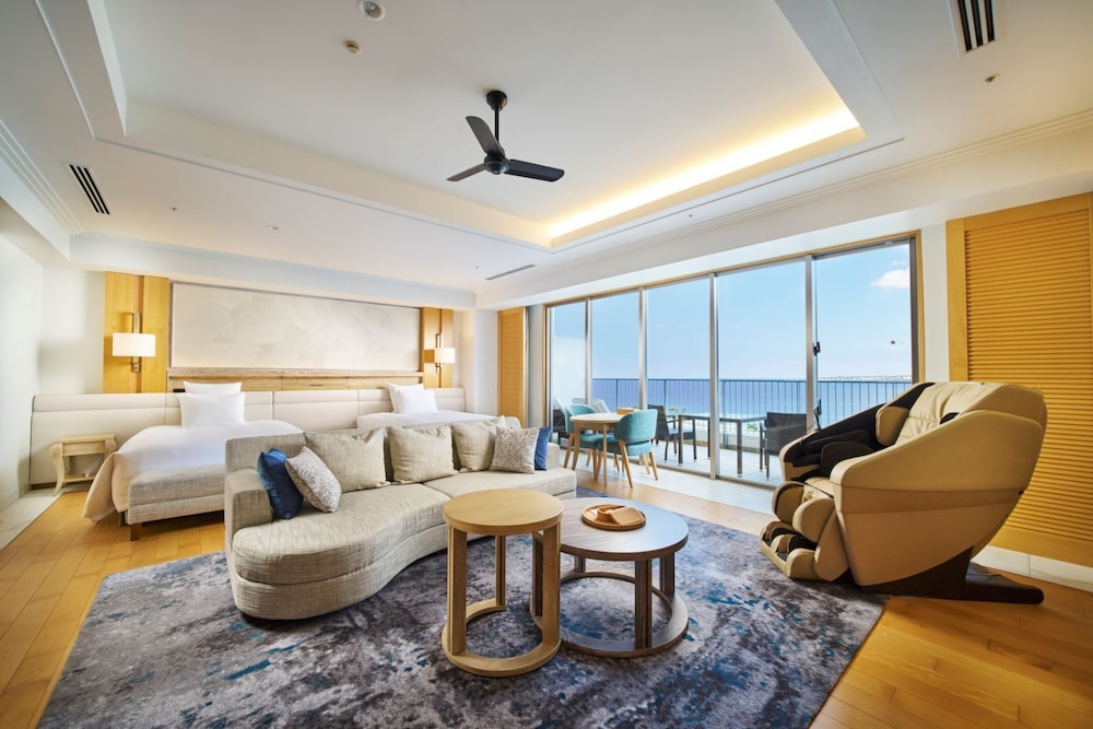 クラブスイートツインルーム 禁煙 | オリオンホテル モトブ リゾート&スパ