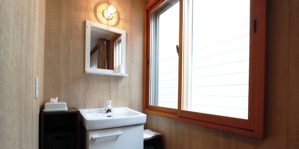 ツインルーム (禁煙) 客室の設備とサービス7 | 温泉ビジネスホテル富喜屋