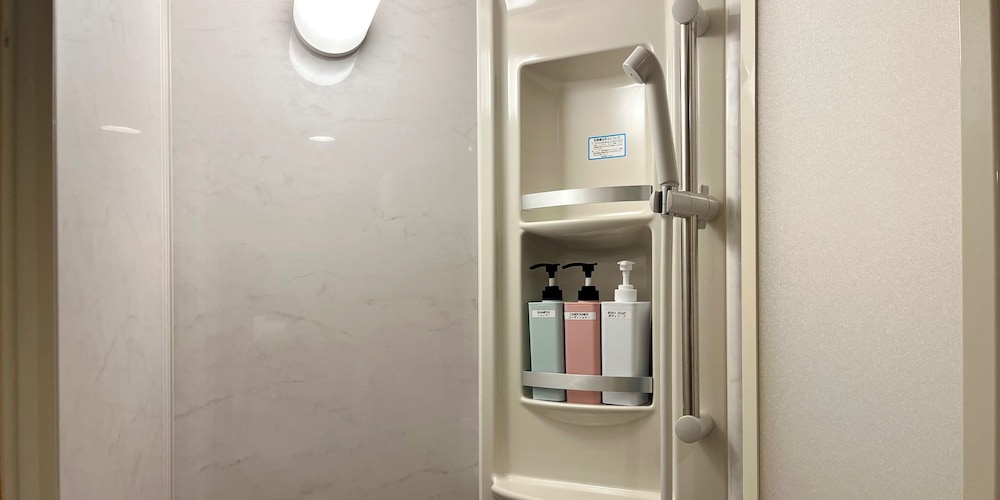 ツインルーム (禁煙) バスルームのシャワー0 | 温泉ビジネスホテル富喜屋