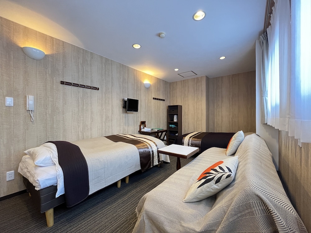 ツイン タイプC (禁煙) | 温泉ビジネスホテル富喜屋