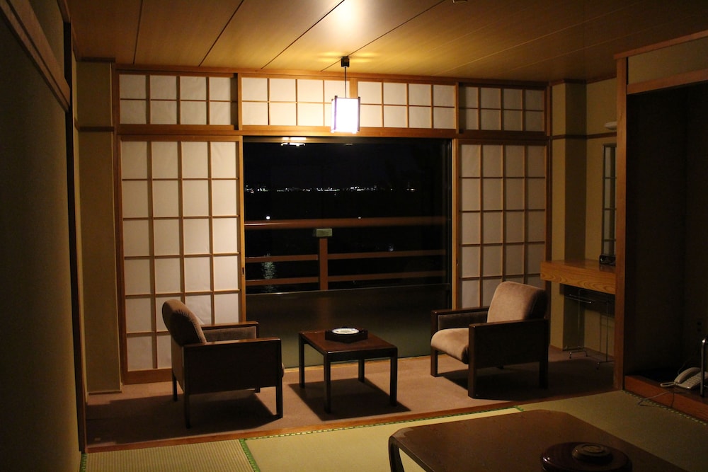 和室 オーシャンビュー 禁煙 (36平米) [2名利用] 客室5 | 宮島シーサイド ホテル