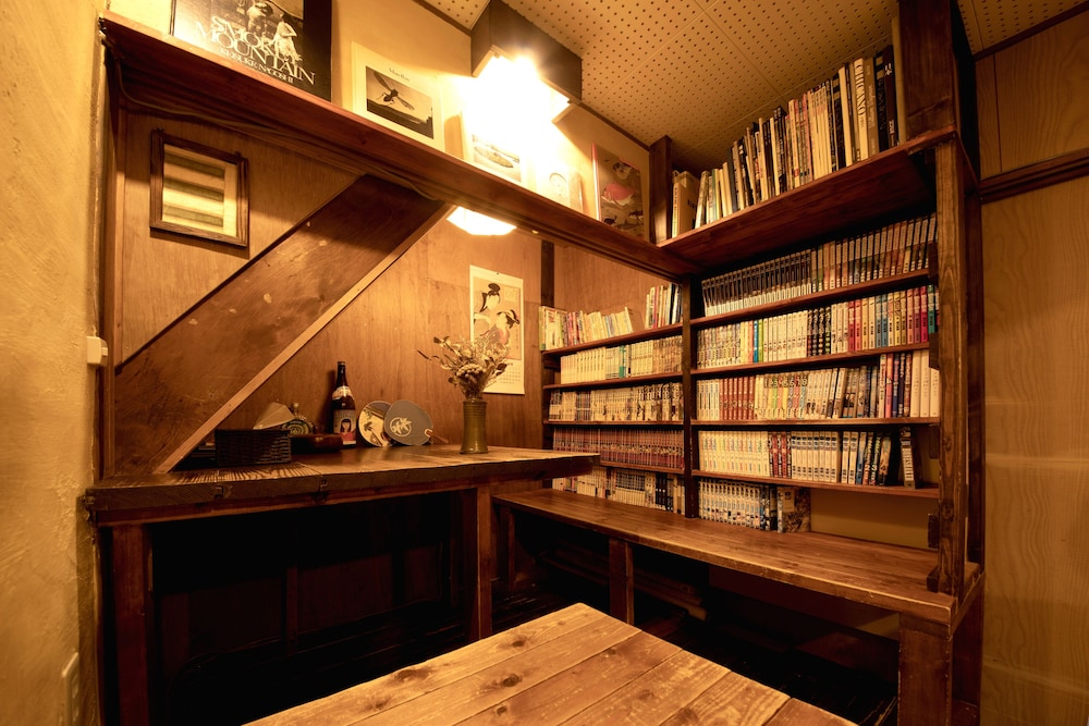 トリプルルーム（和室タイプA） リビング エリア0 | ゲストハウスゆるる