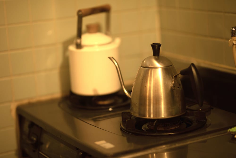 トリプルルーム（和室タイプA） 共用キッチン設備1 | ゲストハウスゆるる