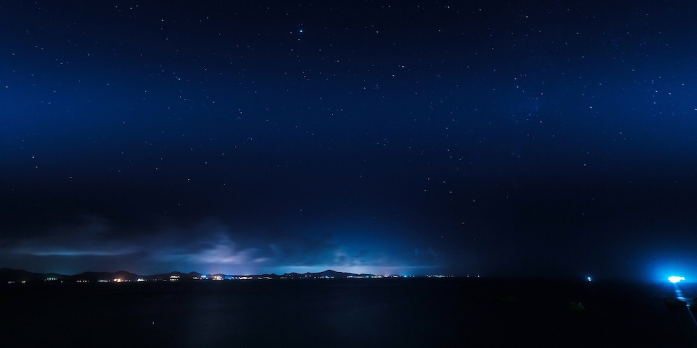 スーペリアルーム (レッド) : 定員2名 禁煙 部屋からの景観1 | ホテルリゾネックス名護