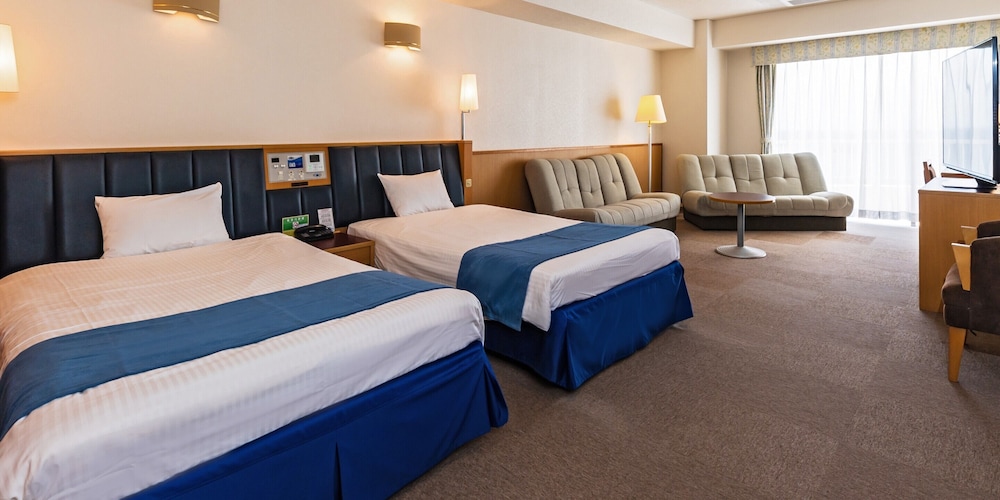 本館洋室 (禁煙) 客室6 | ホテルリゾネックス名護