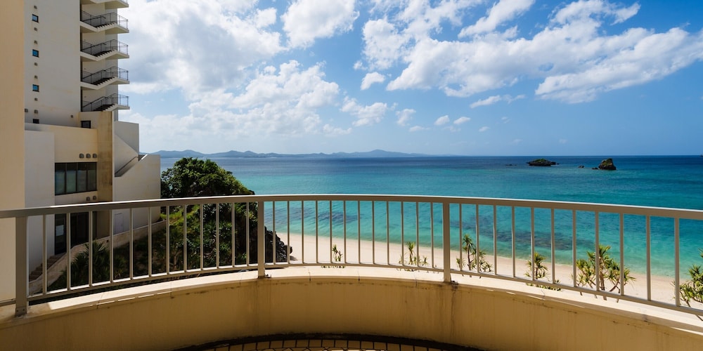 本館洋室 (禁煙) バルコニーからの眺望0 | ホテルリゾネックス名護