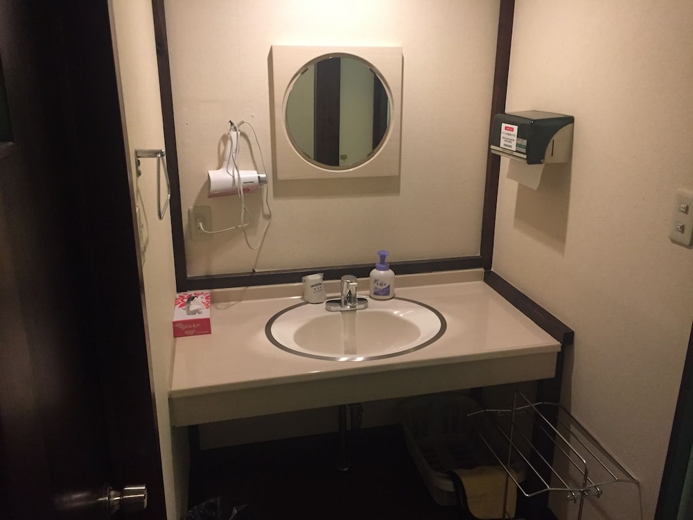 和室（3名部屋、プライベートバスルーム） 客室0 | 旅館 むら山