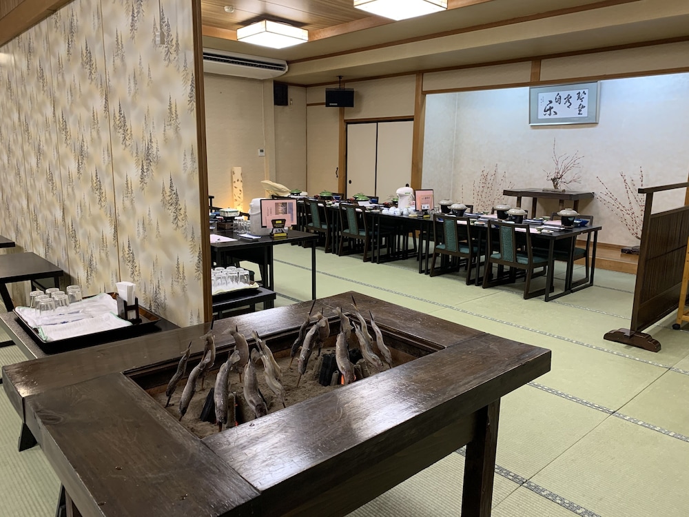 レストラン1 | 旅館 むら山