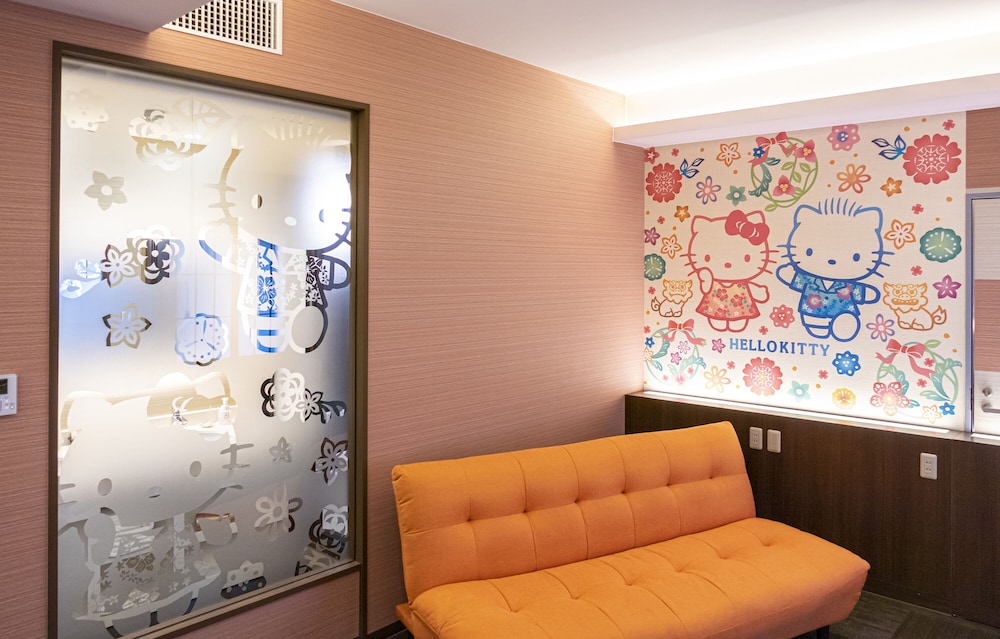 デラックスツイン 禁煙 - ハローキティ リビング エリア2 | ホテル 沖縄 with サンリオ キャラクターズ