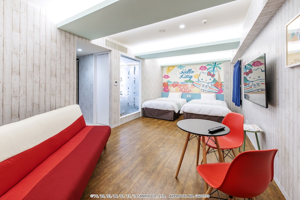 デラックスツイン 禁煙 - ハローキティ 客室4 | ホテル 沖縄 with サンリオ キャラクターズ