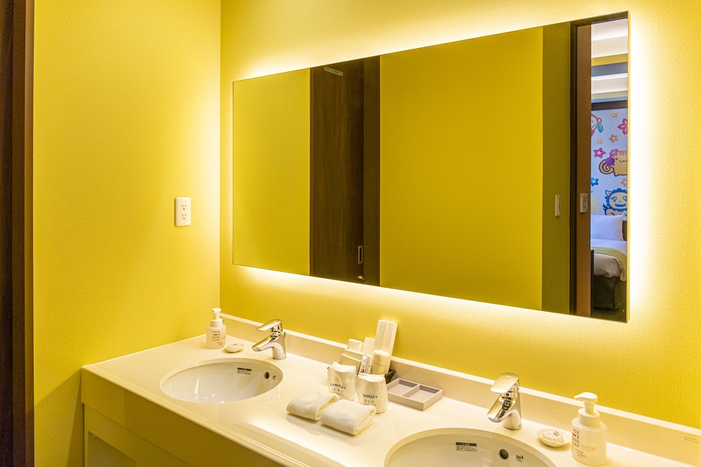 デラックスツイン 禁煙 - マイメロディ バスルームのシンク0 | ホテル 沖縄 with サンリオ キャラクターズ