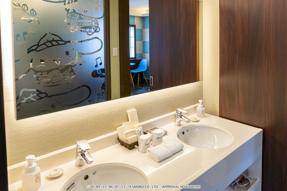 デラックスツイン 禁煙 - シナモロール バスルームのシンク0 | ホテル 沖縄 with サンリオ キャラクターズ