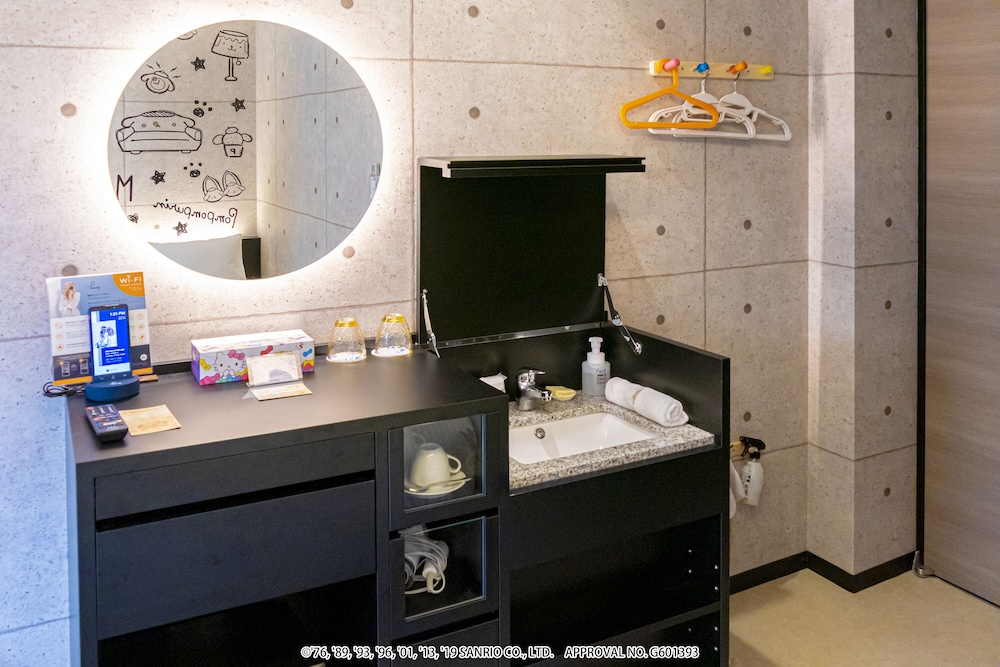 スタンダードツイン 禁煙 - ポムポムプリン 客室の設備とサービス1 | ホテル 沖縄 with サンリオ キャラクターズ