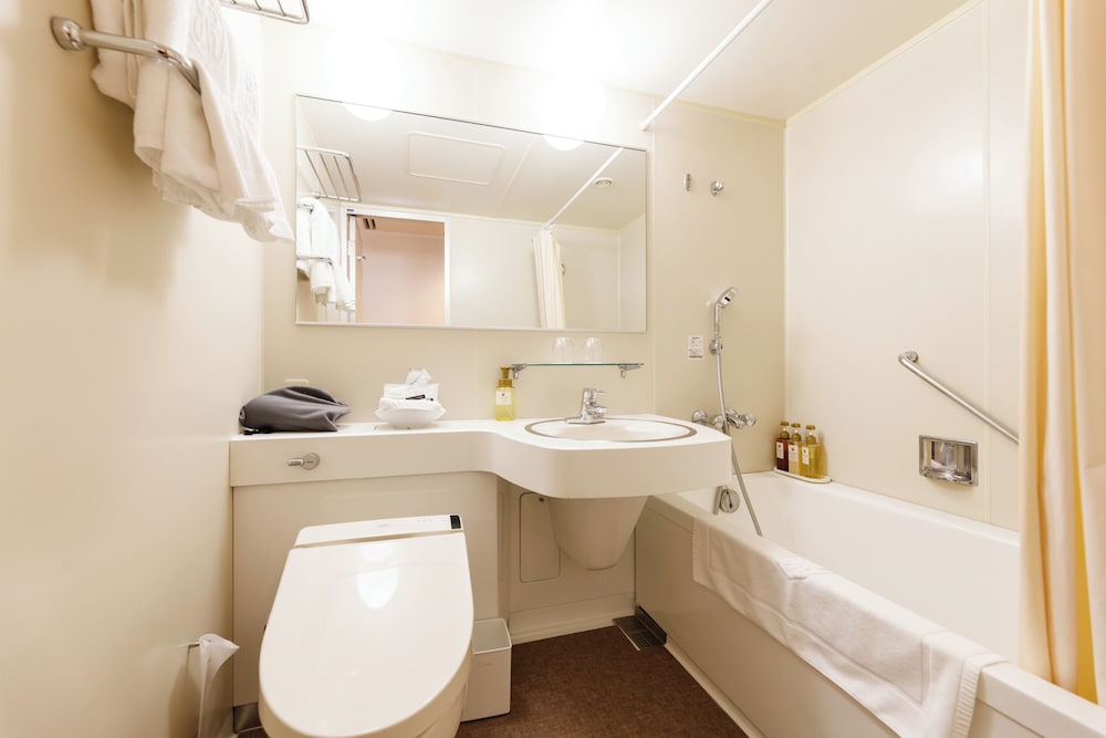 スーペリア ツインルーム 禁煙 バスルーム0 | 金沢ニューグランドホテルプレミア